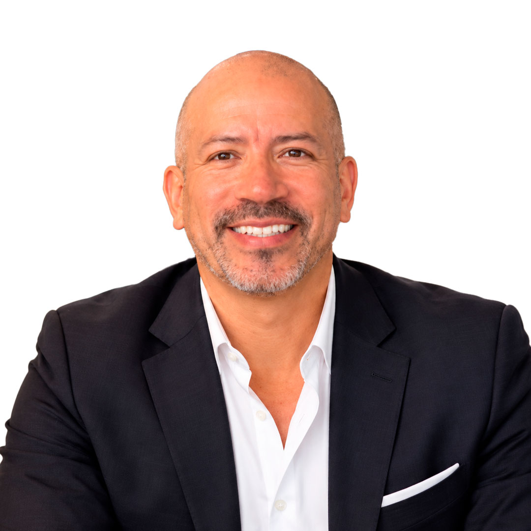 LARRY BAZÁN